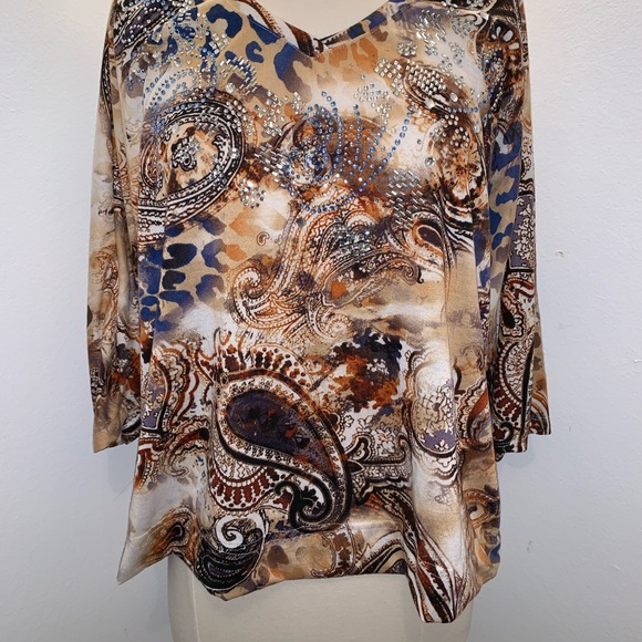 Beautiful shirt - Picture 8 of 8